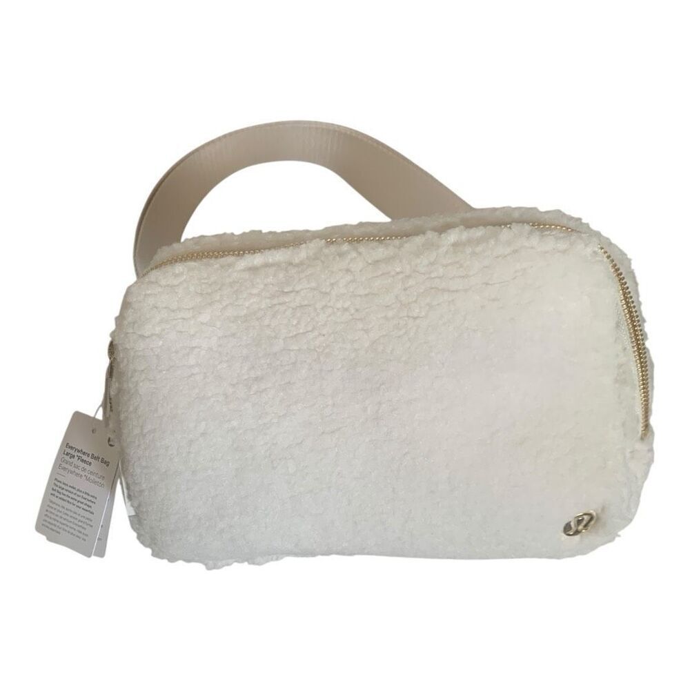 Lululemon Belt Bag Large 2L White Fleece, Gold Zipper, Fanny Pack